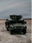 Деревянный цветной 3D-пазл военный внедорожник
