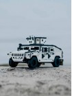 Военный внедорожник Хамви из дерева